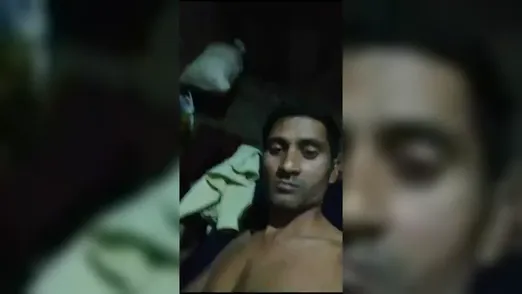Garam Desi Aunty Saree Pehan Kar Chudai Karte Hue