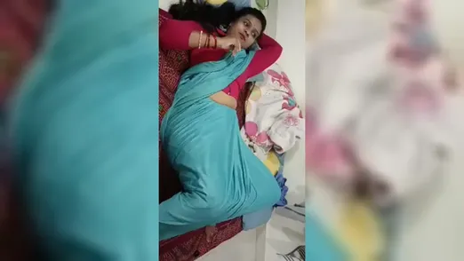 Hot bhabhi in saree getting hard chut fuck in room mms style