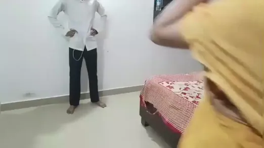 Sasur forcing bahu naked on bed with condom lund in chut scene